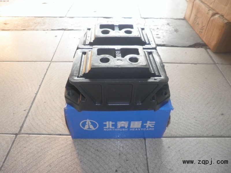 6522400318,奔馳發(fā)動機后支撐（新款）,濟(jì)南達(dá)元汽配公司
