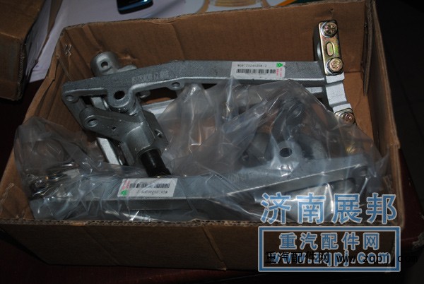 操縱機構(gòu)機構(gòu)總成   WG972524010/WG972524010