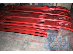 AZ1641241003,原廠裝車HOWO最新款保險(xiǎn)杠總成,濟(jì)南冠澤卡車配件營銷中心