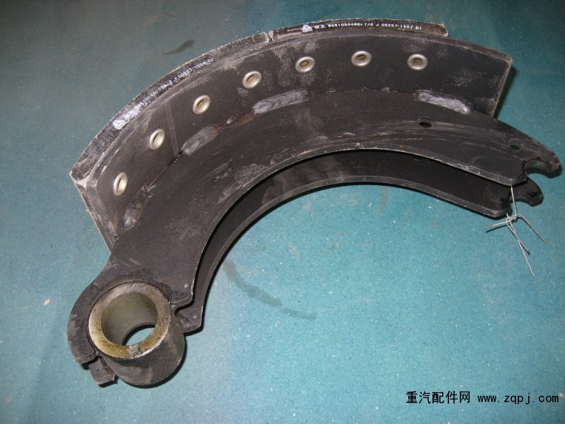 AZ9100440030,前制動蹄總成,濟南中奧物資有限公司