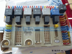 WG9716582101,控制模塊,濟(jì)南馳納重型汽車進(jìn)出口貿(mào)易有限公司