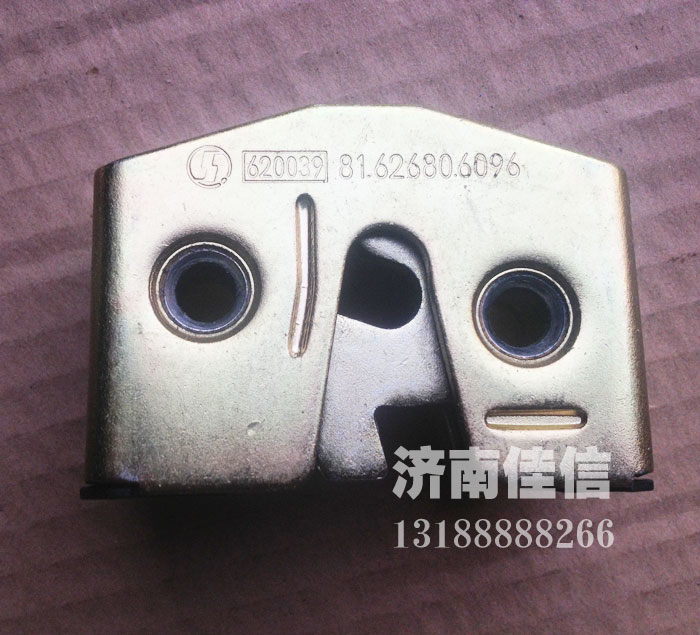 81.62680.6096,車(chē)門(mén)鎖塊,濟(jì)南同馳汽車(chē)配件有限公司
