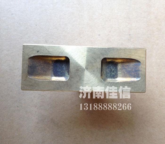 AZ2229100022,撥叉擺塊,濟(jì)南同馳汽車(chē)配件有限公司