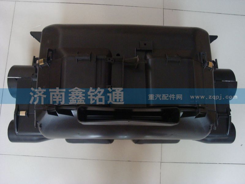 重汽豪沃暖風(fēng)機(jī)殼體/AZ1630840002