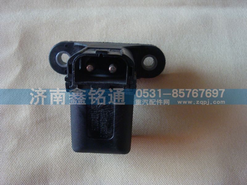 重汽豪沃鎖止開(kāi)關(guān)/