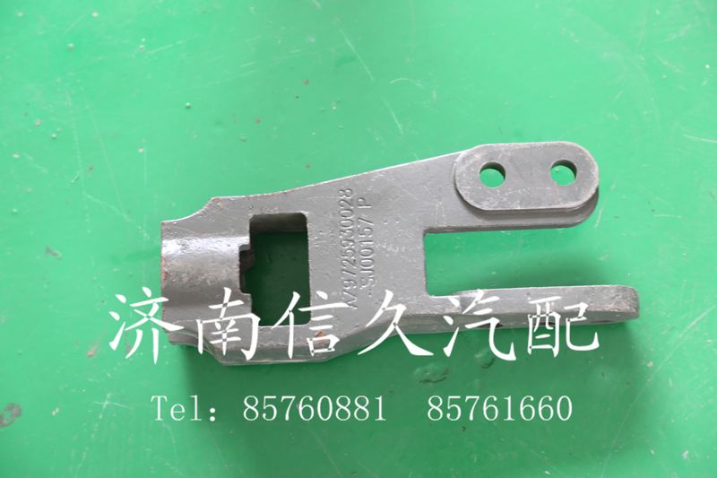 9725930028 豪沃前牽引鉤座/9725930028