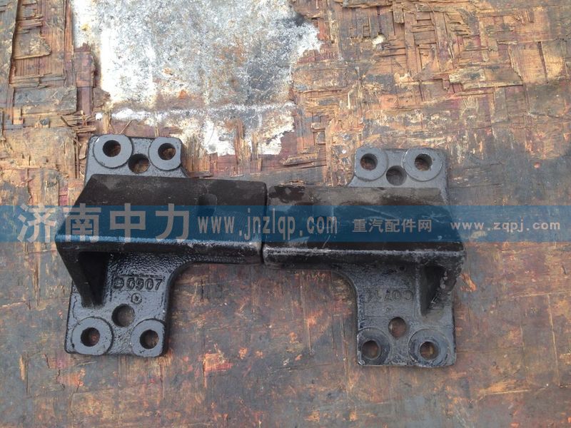 歐曼發(fā)動(dòng)機(jī)支架1331110180002/3/1331110180002/3