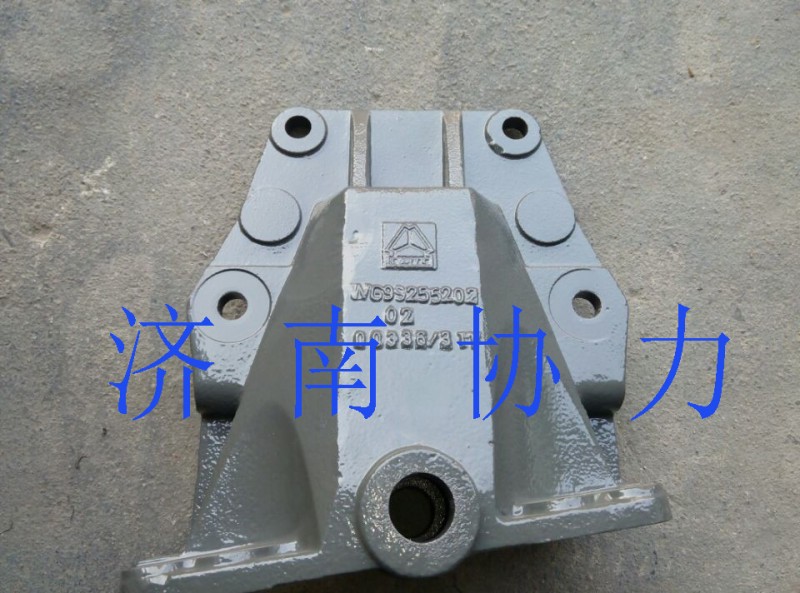 WG9925520202,前簧右后支架,濟南明鉅汽車配件有限公司（原濟南協(xié)力）
