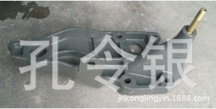 中國重汽豪瀚汽車配件前懸支架AZ1671430015/AZ1671430015