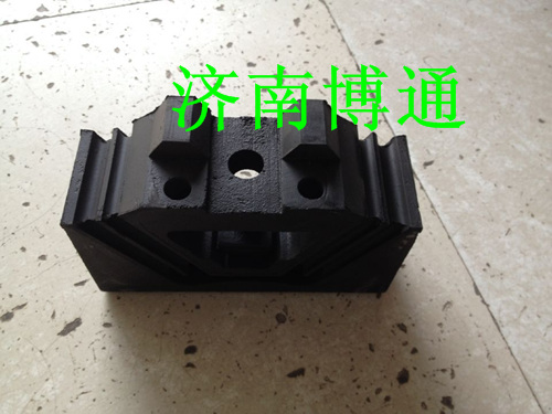 WG9725593031重汽HOWO發(fā)動(dòng)機(jī)后支撐/WG9725593031重汽HOWO發(fā)動(dòng)機(jī)后支撐
