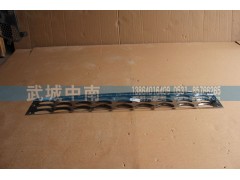 WG1664240017,保險杠鐵杠防滑板A7,濟(jì)南武城重型車外飾件廠