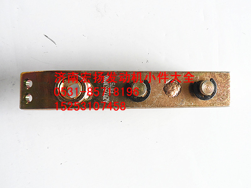 AZ9725570100,豪沃油門杠桿總成,濟(jì)南耀順汽車配件有限公司（重汽、濰柴發(fā)動(dòng)機(jī)小件專賣）