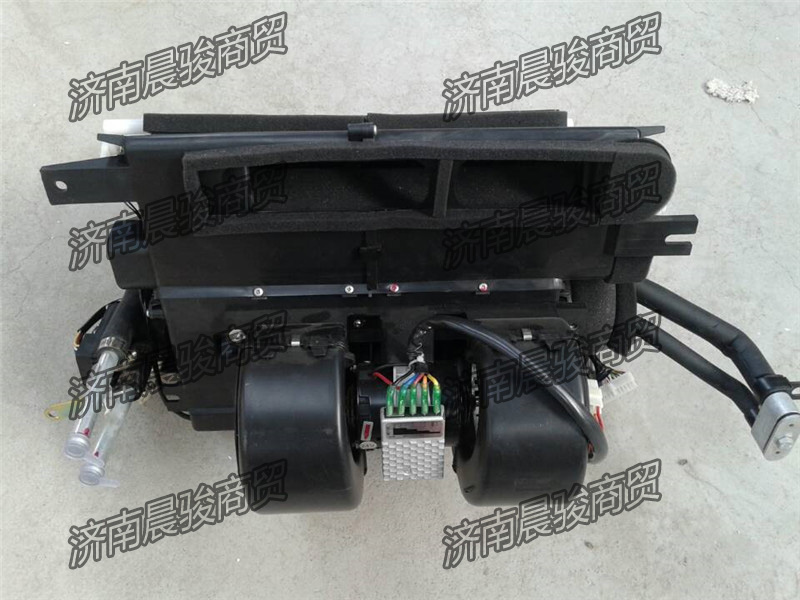 陜汽德龍新M3000暖風(fēng)機總成/DZ15221842301/DZ15221842302