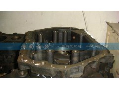AZ2220100005,變速器后殼（HW20716）,濟南信興汽車配件貿易有限公司