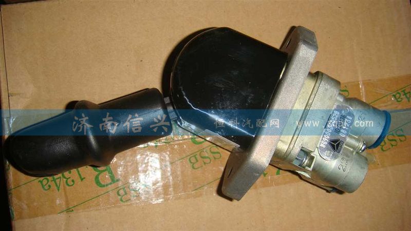 WG9000360528,掛車(chē)手制動(dòng)閥(A7)(T7H),濟(jì)南信興汽車(chē)配件貿(mào)易有限公司