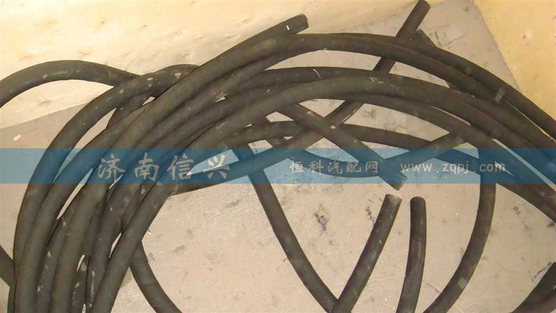 WG9925530081,暖風(fēng)進(jìn)水膠管,濟(jì)南信興汽車(chē)配件貿(mào)易有限公司