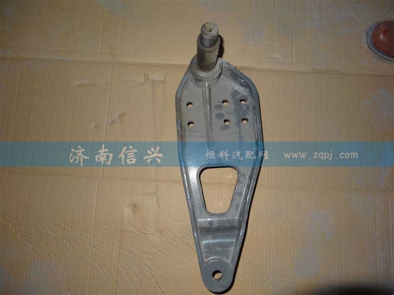 WG9925520616,左板簧支架總成(科曼),濟(jì)南信興汽車配件貿(mào)易有限公司
