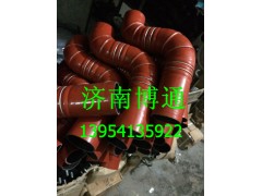 DZ93259535402,陜汽德龍中冷器出氣成型膠管,濟南博通重汽備件庫
