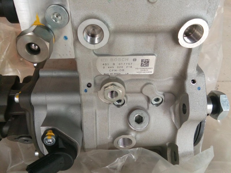 VG1034080001,供油泵,濟(jì)南馳納重型汽車進(jìn)出口貿(mào)易有限公司