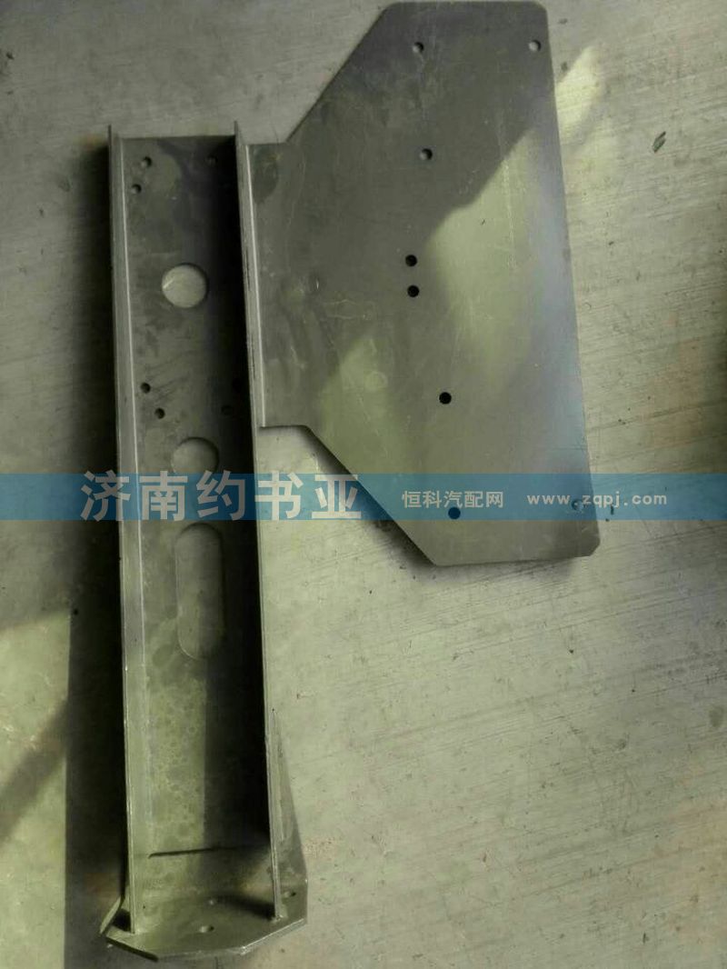 AZ9925943805,A7左后尾燈支架,濟(jì)南約書(shū)亞汽車配件有限公司（原華魯信業(yè)）