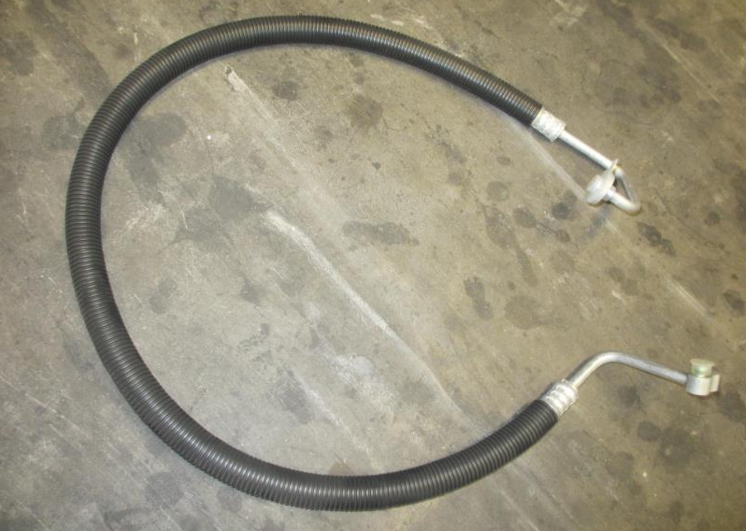 DZ13241824556,壓縮機-冷凝器連接管(WD12、側(cè)置),濟南尊龍(原天盛)陜汽配件銷售有限公司