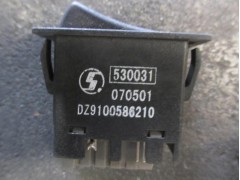 DZ9100586210,巡航功能恢復(fù)開(kāi)關(guān),濟(jì)南尊龍(原天盛)陜汽配件銷(xiāo)售有限公司