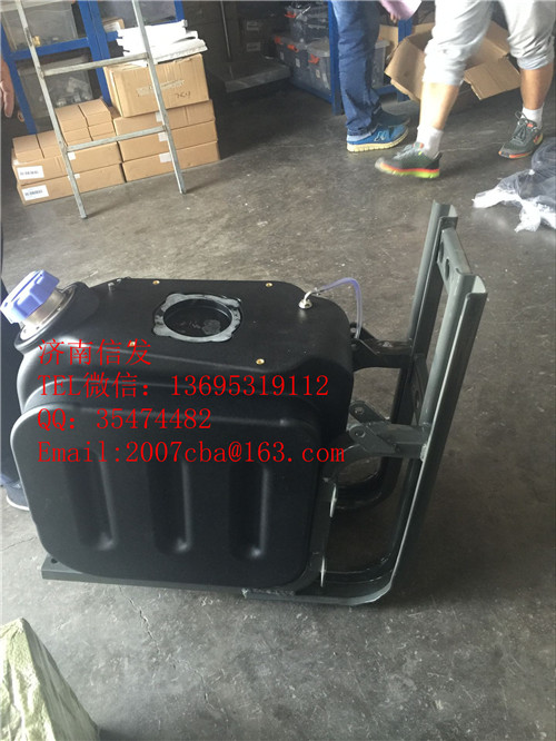 WG9925565002,WG9925565002重汽T7H車(chē)尿素箱,濟(jì)南信發(fā)汽車(chē)配件有限公司