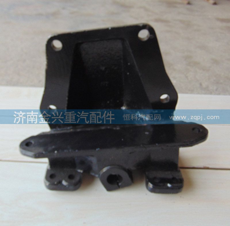 1328129202004,前簧后支架,濟(jì)南聯(lián)樂(lè)汽車零部件有限公司