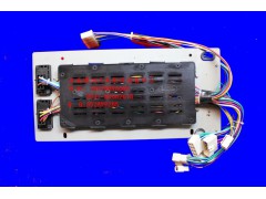 DZ9100584120,陜汽奧龍集成式電器裝置板總成,濟南博潤汽配有限公司