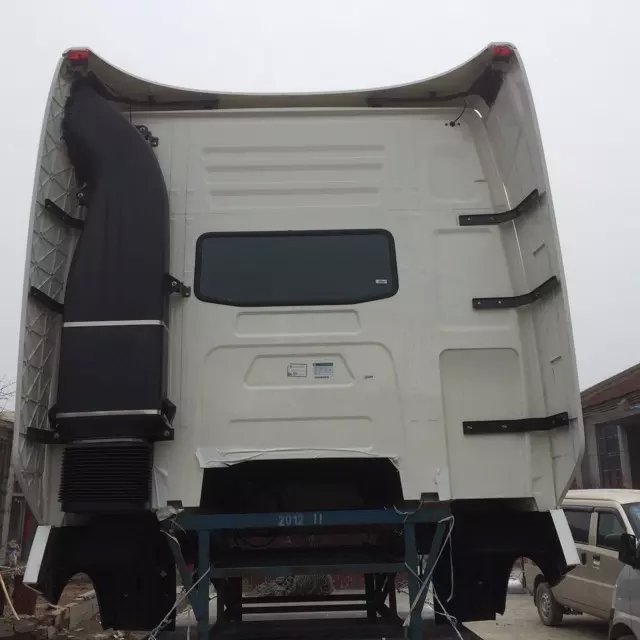 WG9925190003,豪沃A7進(jìn)氣道接口WG9925190003,濟(jì)南博通重汽備件庫