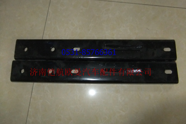 1138135613002,儲(chǔ)氣筒支架,濟(jì)南愷航歐曼汽車配件有限公司
