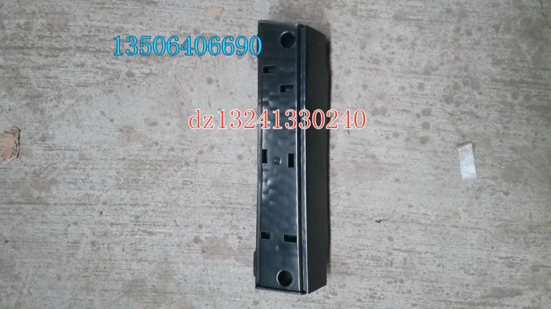 DZ13241330240,右車門扶手總成,濟南百思特駕駛室車身焊接廠
