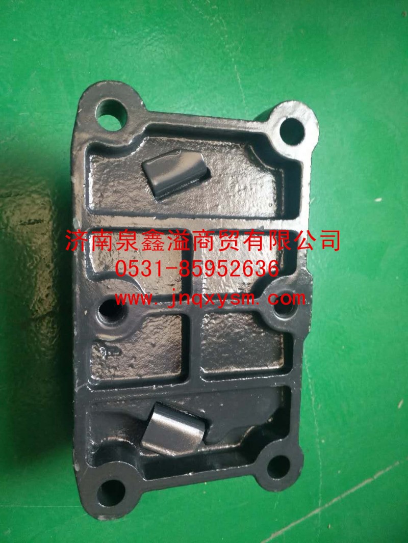 100100100011,左懸置軟墊總成,濟(jì)南泉鑫溢商貿(mào)有限公司
