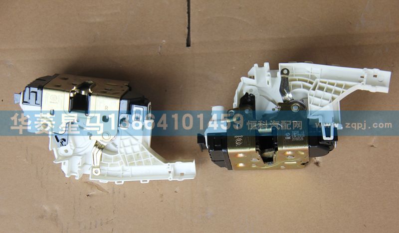 61M-05030左車門鎖體總成/61M-05030