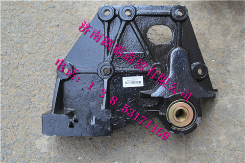 DZ9114526272,F3000前簧后支架右,濟(jì)南匯德卡汽車(chē)零部件有限公司