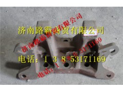 80683002.jpg,重工氣室支架（右）,濟(jì)南匯德卡汽車(chē)零部件有限公司