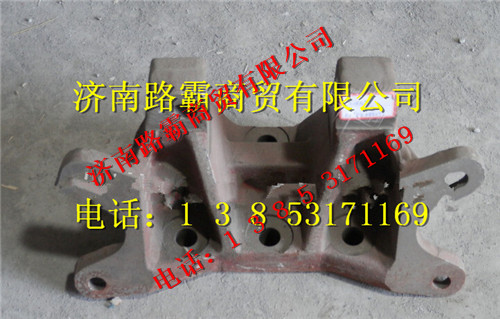 80683002.jpg,重工氣室支架（右）,濟(jì)南匯德卡汽車(chē)零部件有限公司