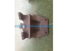 WG9925520201,前鋼板后支架,前簧后支架,濟(jì)南匯達(dá)汽配銷(xiāo)售中心