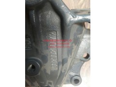 100290200072,前板簧后支架,濟(jì)南泉鑫溢商貿(mào)有限公司