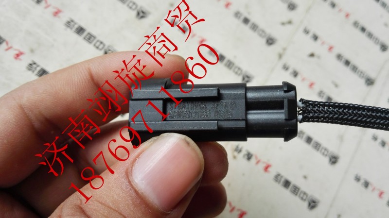 WG1034121033,尿素溫度傳感器,濟南翊旋商貿(mào)有限公司（原重信）