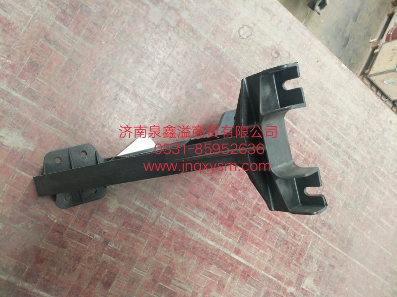 100561400110,車頂導(dǎo)流板安裝支架,濟南泉鑫溢商貿(mào)有限公司