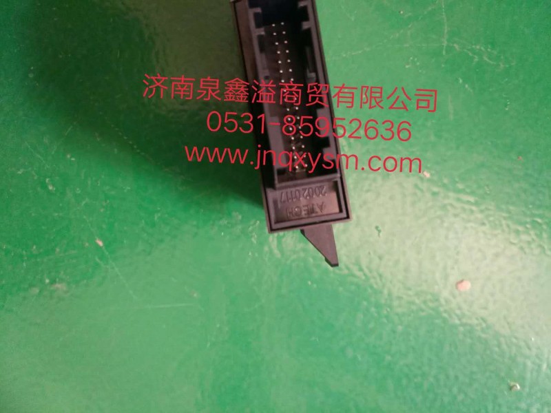 100360000021,左車(chē)門(mén)控制模塊,濟(jì)南泉鑫溢商貿(mào)有限公司