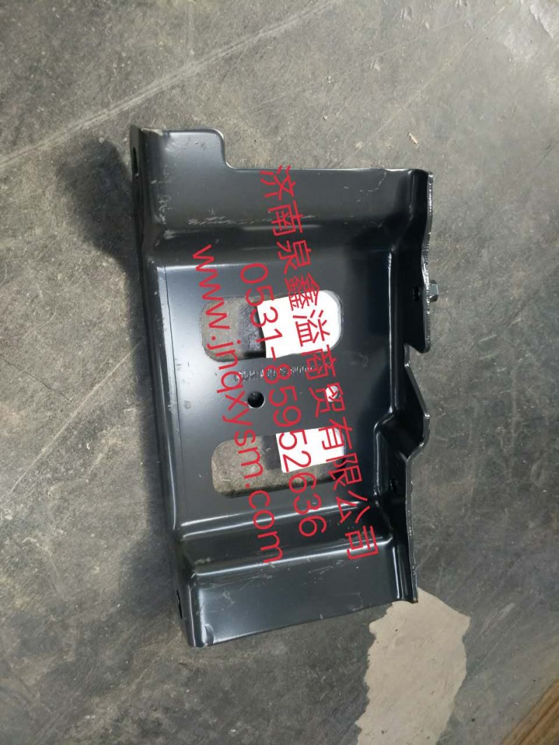 100442100049,右前組合燈內(nèi)側(cè)支架,濟南泉鑫溢商貿(mào)有限公司