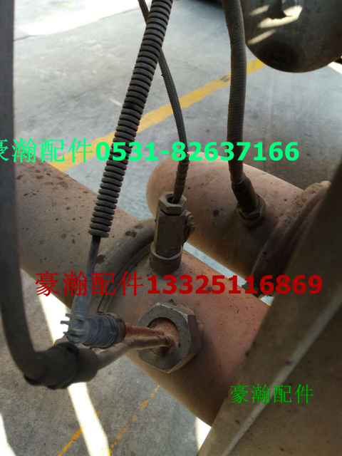 豪翰駕駛室 豪翰配件 豪翰車架 豪翰尿素噴嘴/VG1034121102 WG1034120001