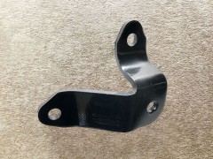81.43740.0134,穩(wěn)定桿右支架。Stabilizer bar right bracket,濟(jì)南向前汽車配件有限公司