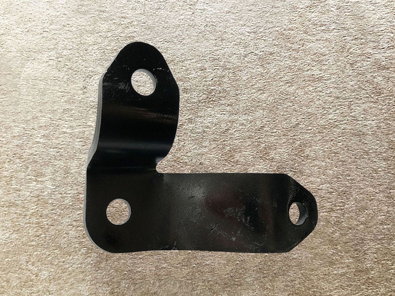 81.43740.0134,穩(wěn)定桿右支架。Stabilizer bar right bracket,濟(jì)南向前汽車配件有限公司