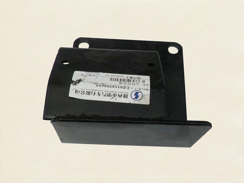DZ9114598695,左托架總成（變速箱）Left bracket assembly (gearbox),濟(jì)南向前汽車配件有限公司