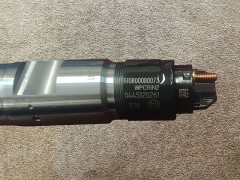 610800080073,Fuel injector WP7.240 E30,濟(jì)南向前汽車(chē)配件有限公司