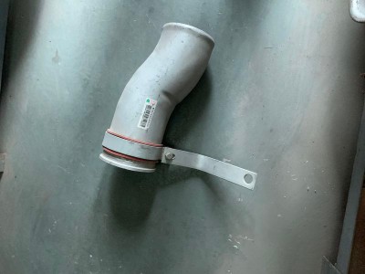 WG9725530155,中冷器進氣鋼管,東營京聯(lián)汽車銷售服務(wù)有限公司