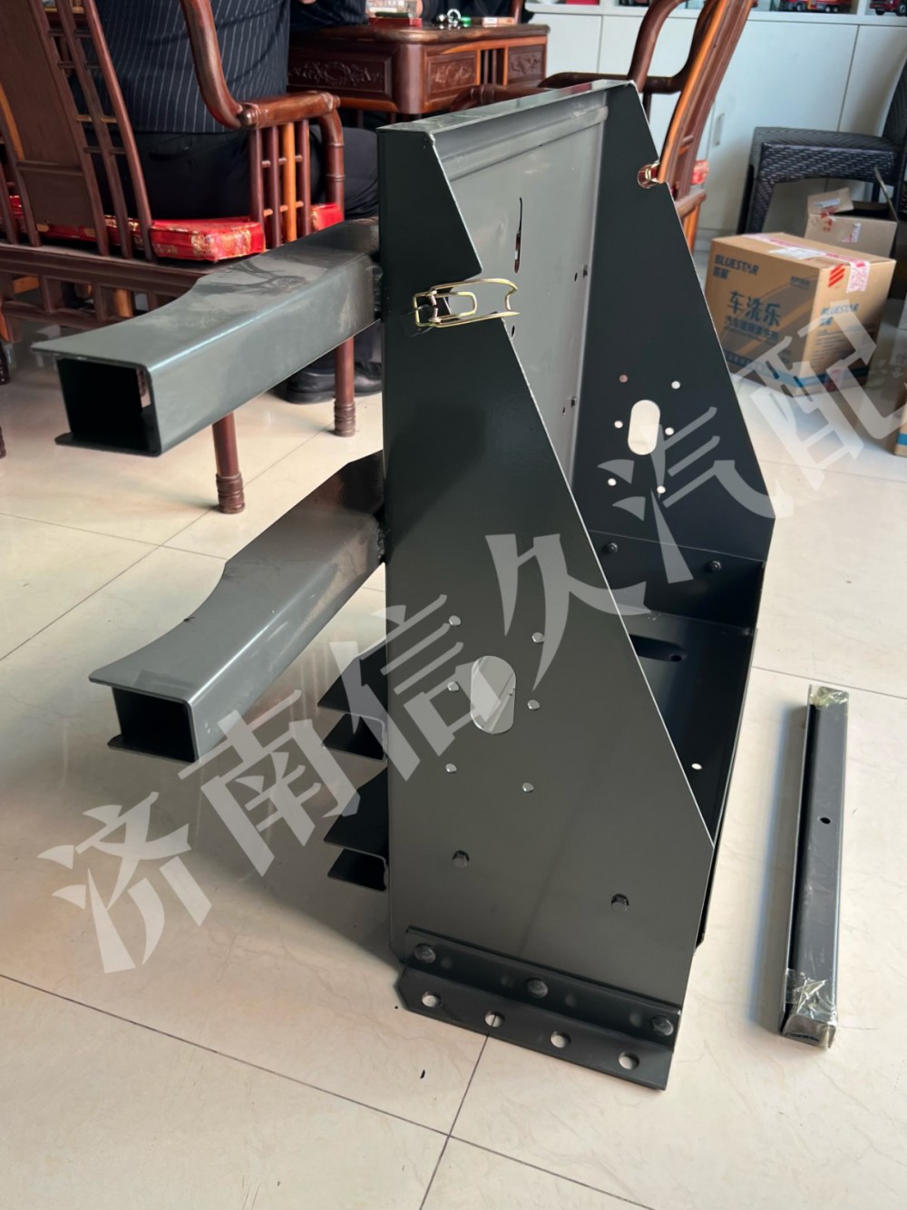 電瓶箱體AZ9925761150/AZ9925761150